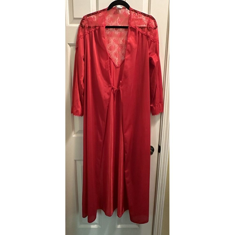 Vintage Undercover Wear Long Red Nylon Lace Robe Size Medium Made In USA